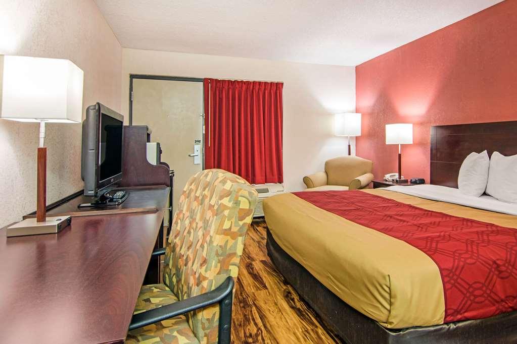 Econo Lodge Мадисън Стая снимка