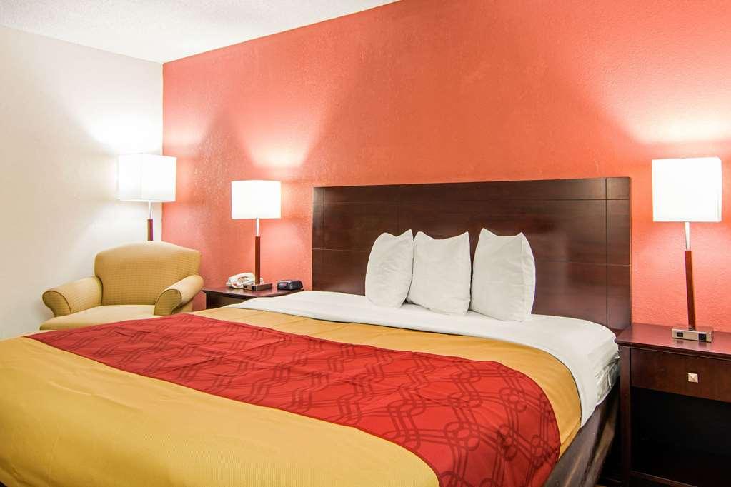 Econo Lodge Мадисън Стая снимка