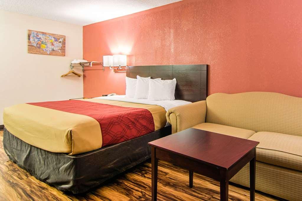 Econo Lodge Мадисън Стая снимка