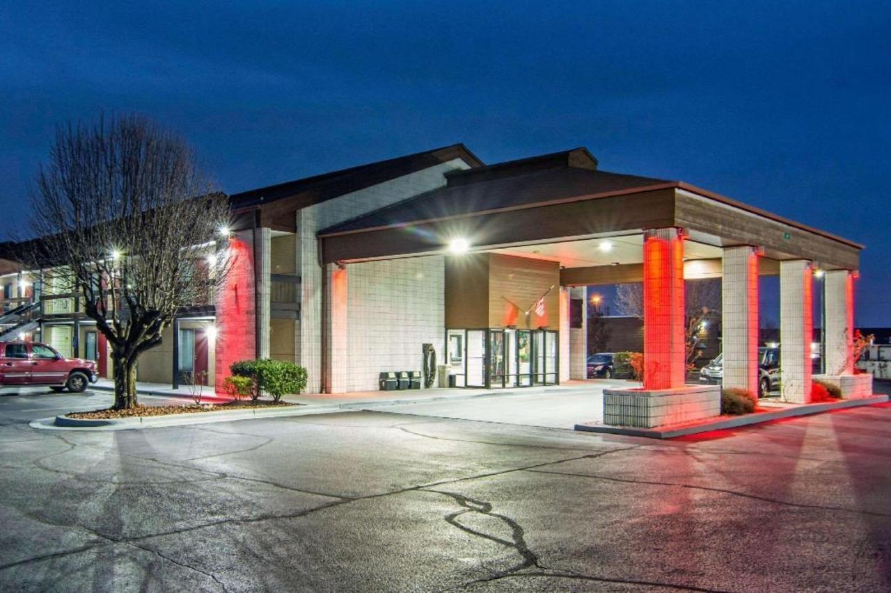 Econo Lodge Мадисън Екстериор снимка