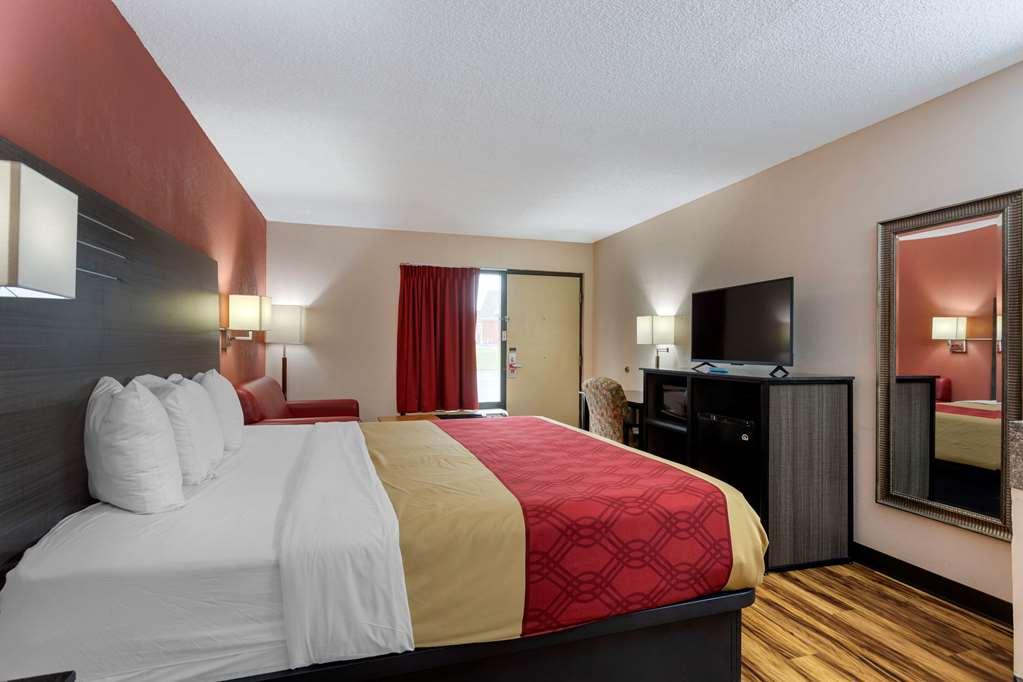 Econo Lodge Мадисън Стая снимка