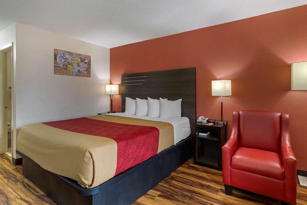 Econo Lodge Мадисън Стая снимка